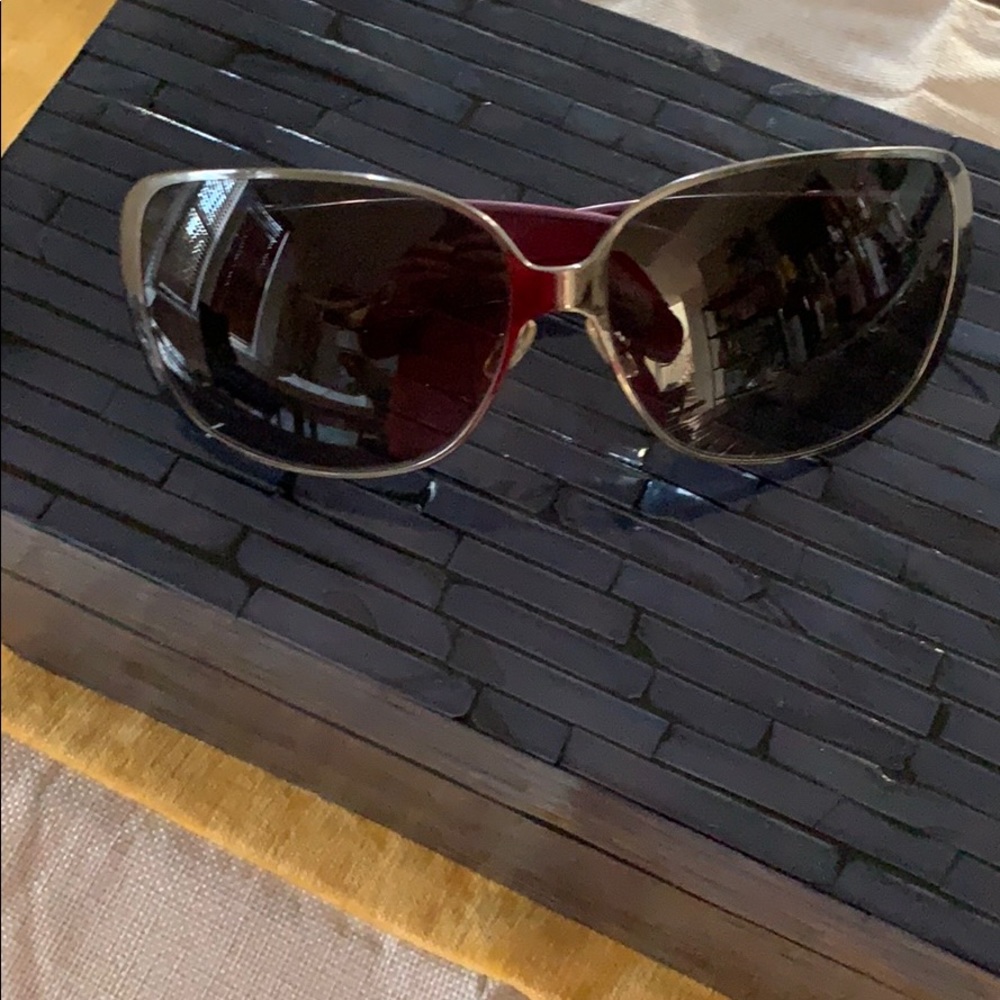 CHRISTIAN DIOR Subglasses